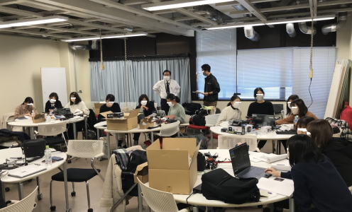 “ドローン測量”について、国立大学法人お茶の水女子大学で講義と実技（次世代アントレプレナー育成に貢献）