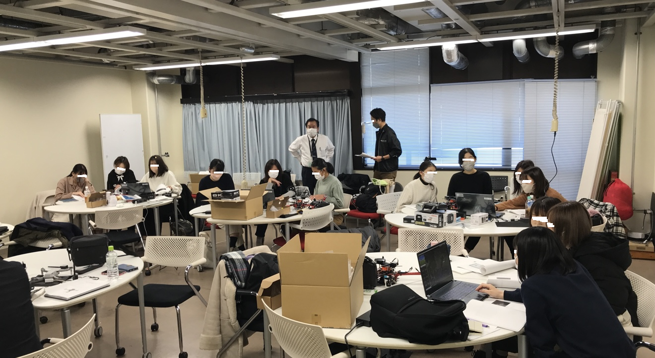 “ドローン測量”について、国立大学法人お茶の水女子大学で講義と実技（次世代アントレプレナー育成に貢献）